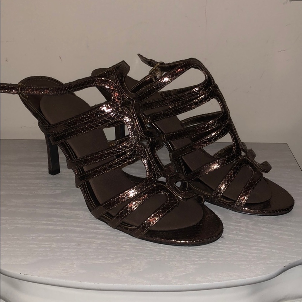Copper heels